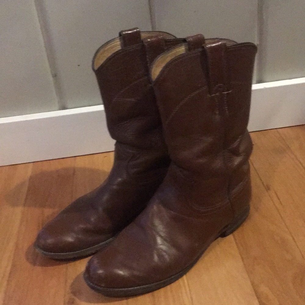 Justin cowboy boot 7.5 B